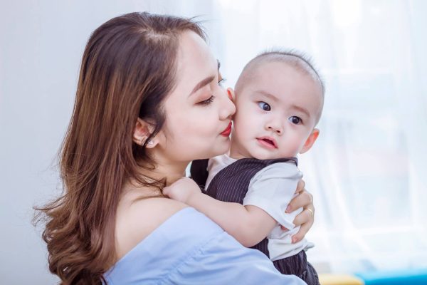 nuôi dạy trẻ nhỏ